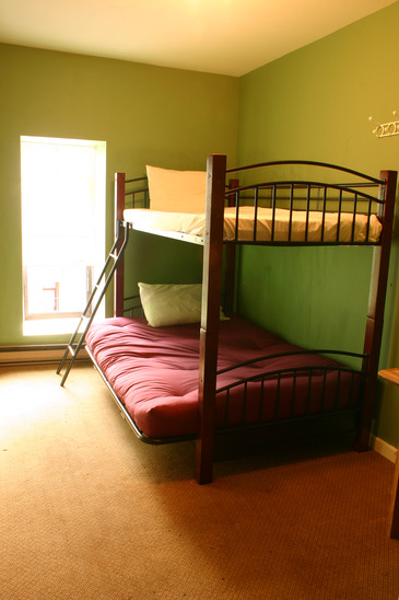 Hostel Bunk-Bed